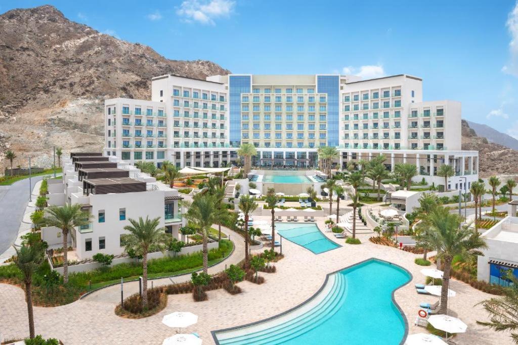 Ocean Mountain View Apartment At The Address Fujairah Bagian luar foto